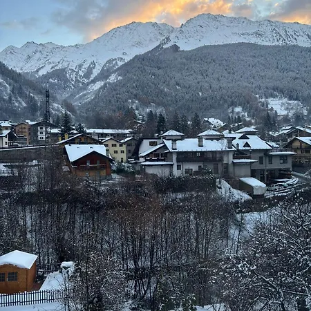 Apartamento Alpine Chic Retreat Courmayeur