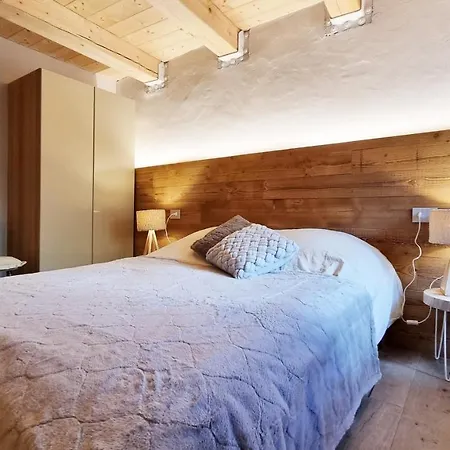 아파트 Alpine Chic Retreat