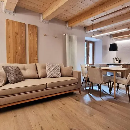 Alpine Chic Retreat * クールマイユール