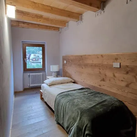 アパート Alpine Chic Retreat *