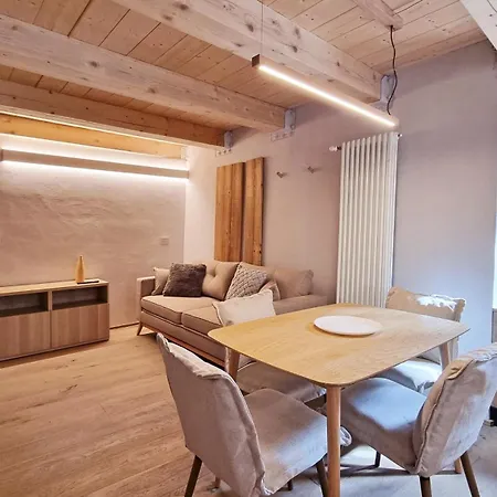 Alpine Chic Retreat Apartmán