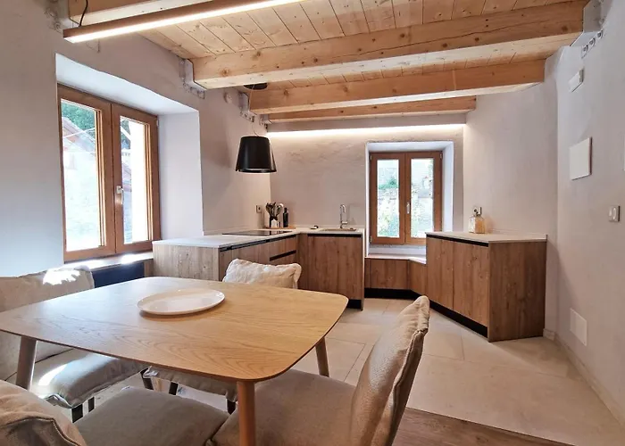 Alpine Chic Retreat Apartman